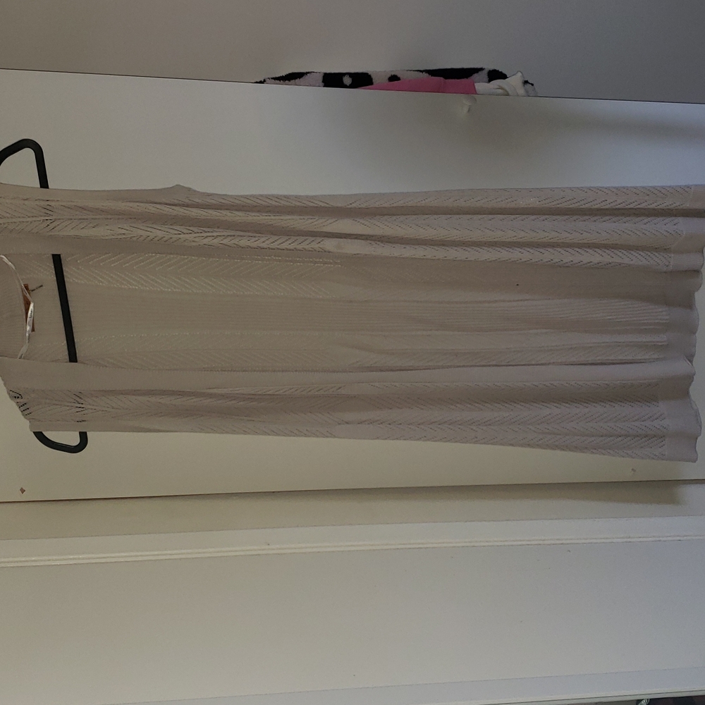 Belldini long sleeveless cardigan size Medium